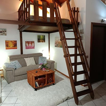 Casa Valletta Mezzomerico エクステリア 写真